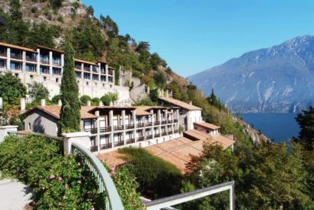 Centro Vacanze La Limonaia Hotel 3*