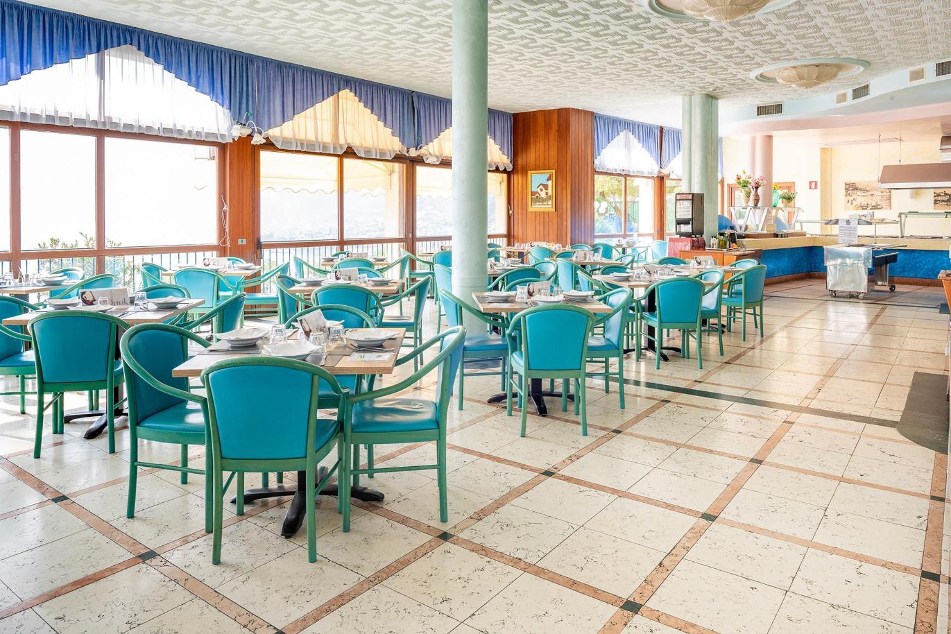 Hotel Centro Vacanze La Limonaia 3*