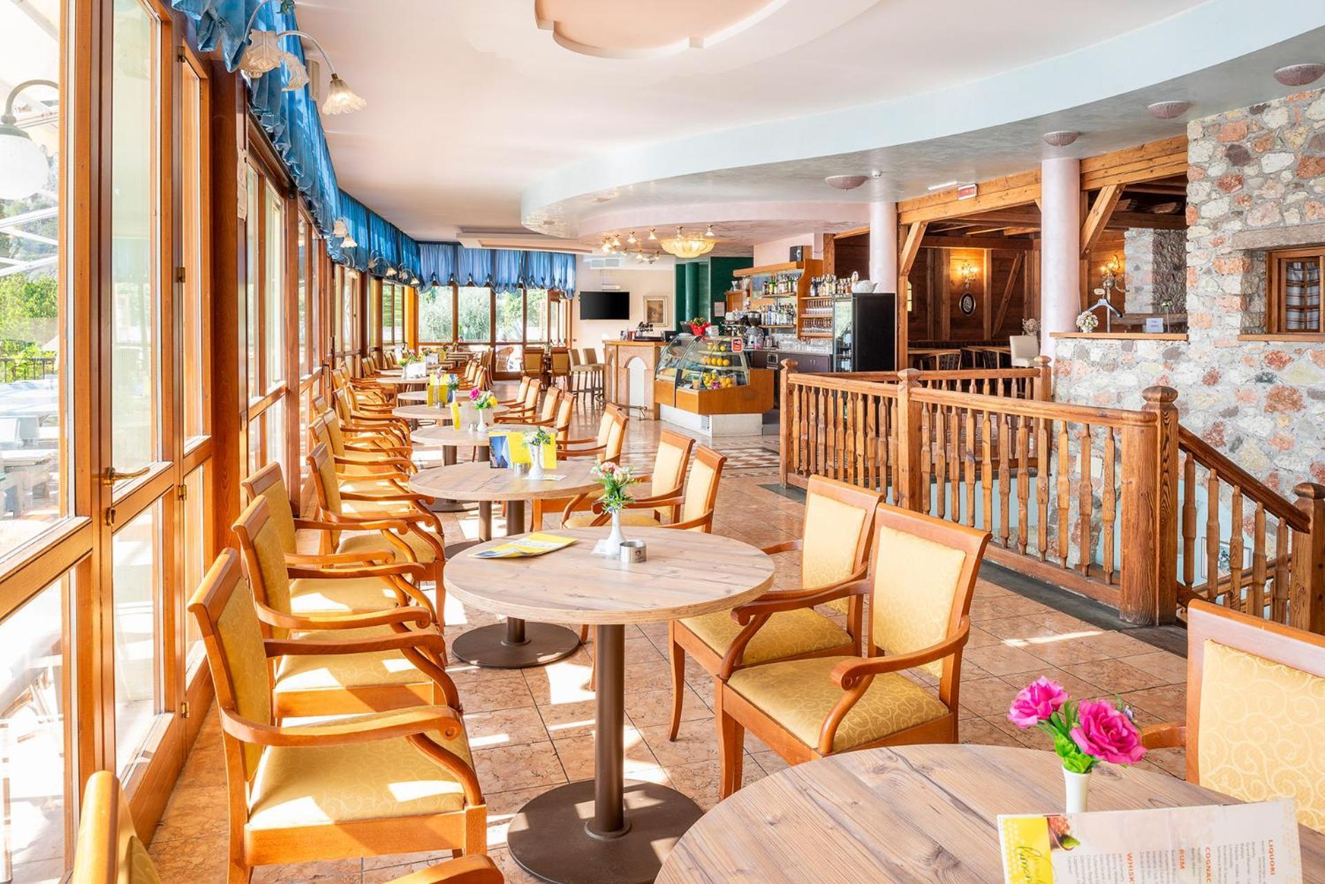 Hotel Centro Vacanze La Limonaia 3*